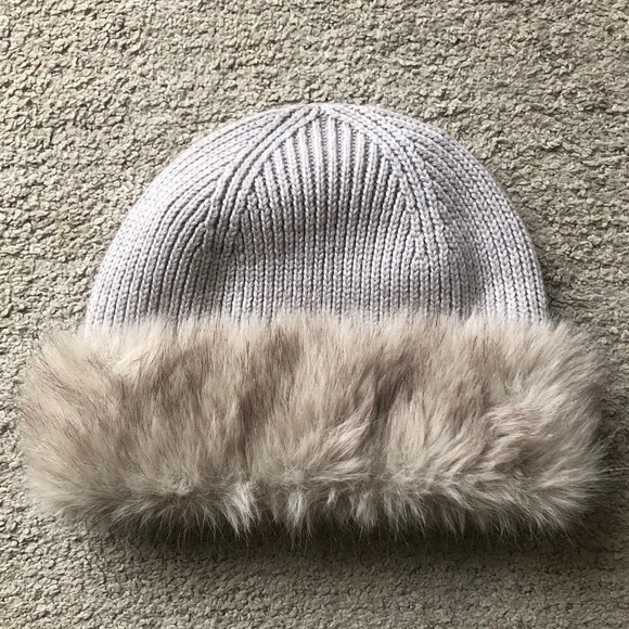 Aritzia Zermatt Merino Wool Beanie. NWT. - Picture 1 of 4